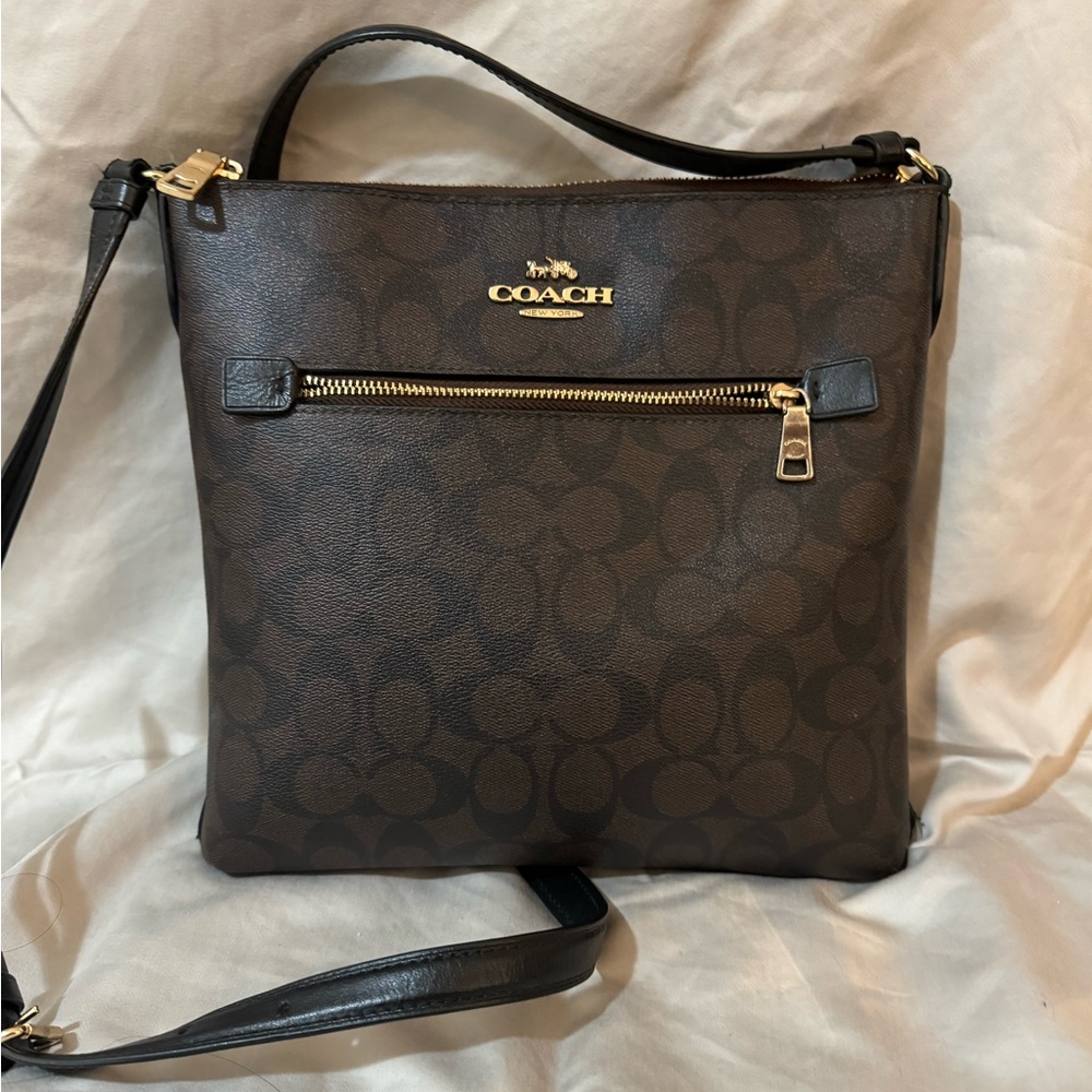 Crossbody bag
